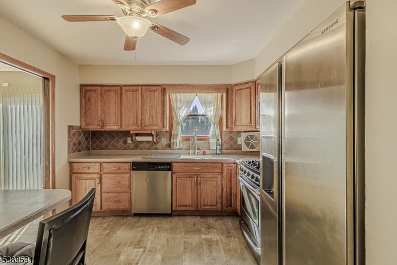 1454 S End Pkwy, Plainfield City, Union photo 11