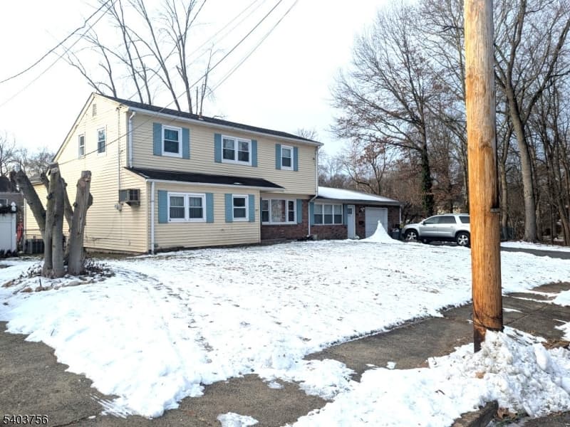 726 W Milton Ave, Rahway City, Union