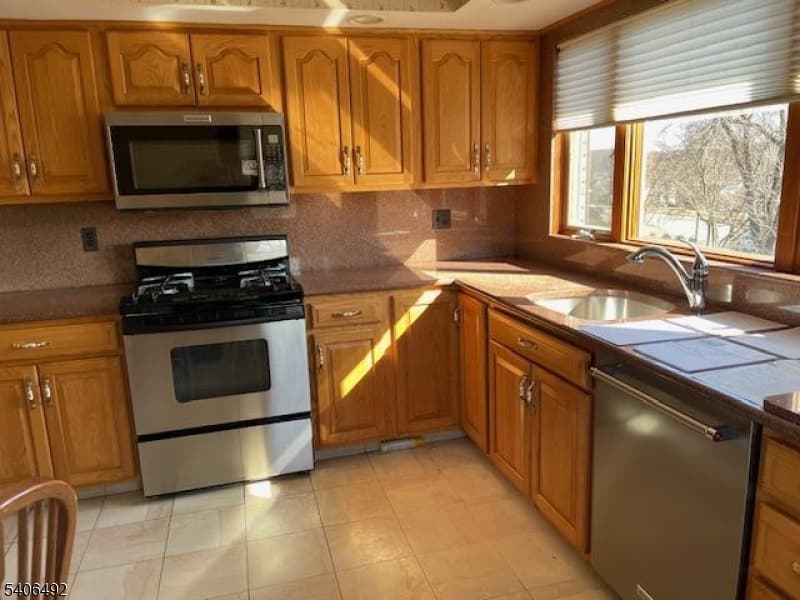 37-39 Edison Dr, Summit City, Union photo 8