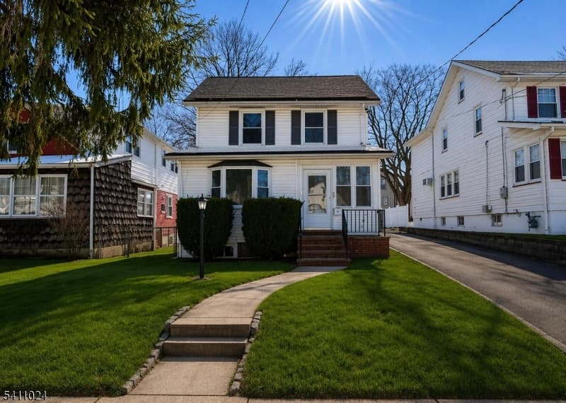 401 Burroughs Ter, Union Twp., Union photo 2