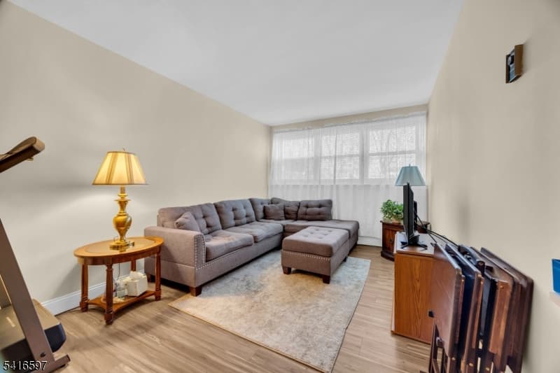 100 Luttgen Pl, Linden City, Union photo 3