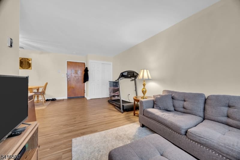 100 Luttgen Pl, Linden City, Union photo 4