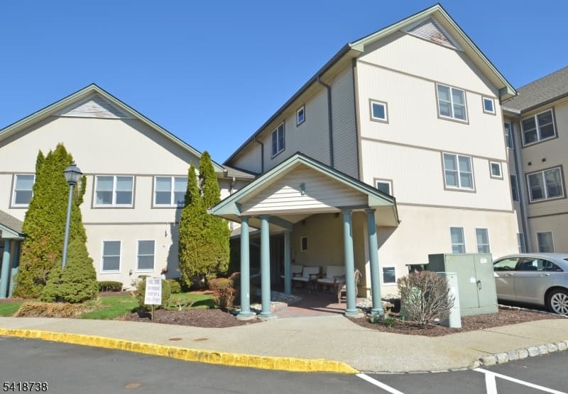 37 Park Edge, Berkeley Heights Twp., Union photo 2