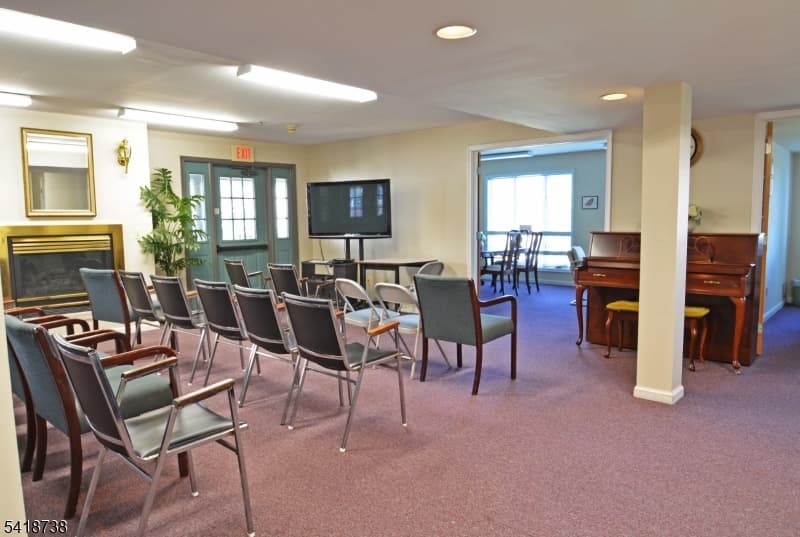 37 Park Edge, Berkeley Heights Twp., Union photo 25