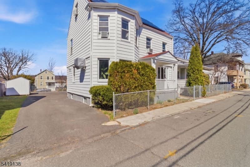 272 Oswald Pl, Union Twp. photo 2