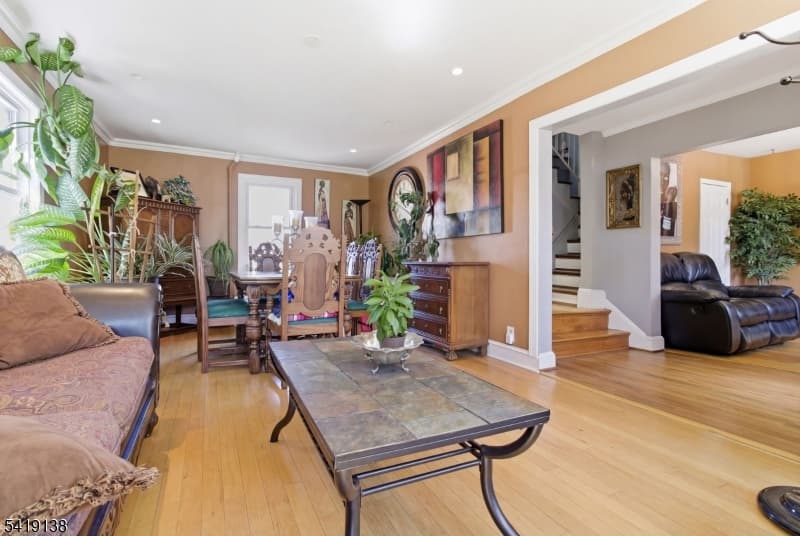 272 Oswald Pl, Union Twp. photo 5