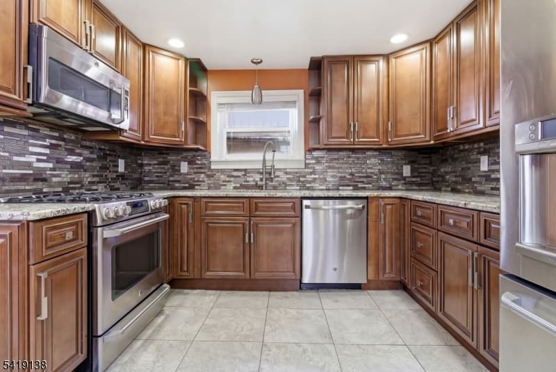 272 Oswald Pl, Union Twp. photo 6