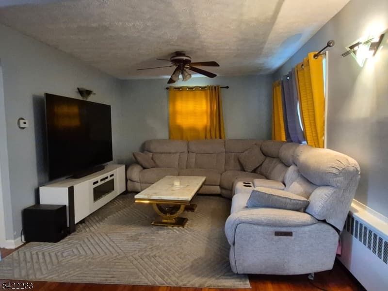 66 Independence Dr, Roselle Boro, Union photo 4
