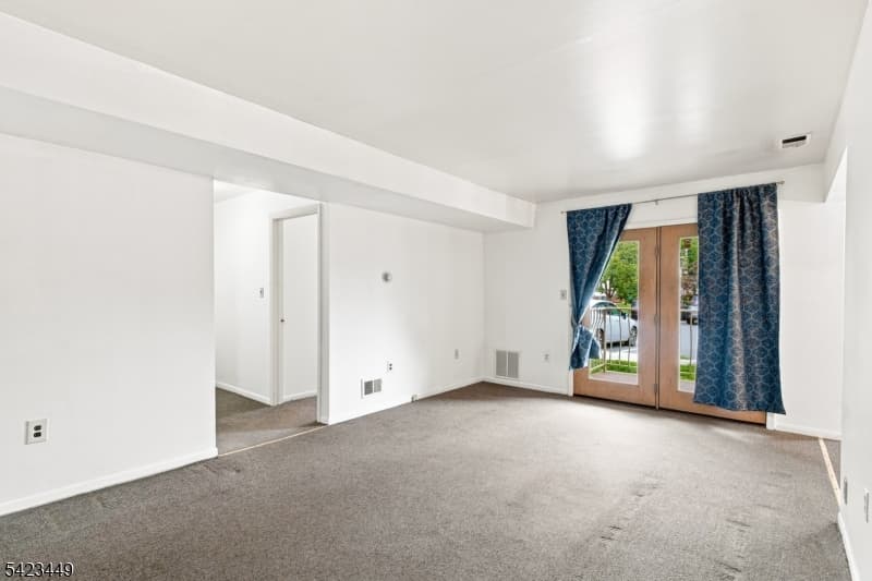 100 W Grand St, Elizabeth City, Union photo 7