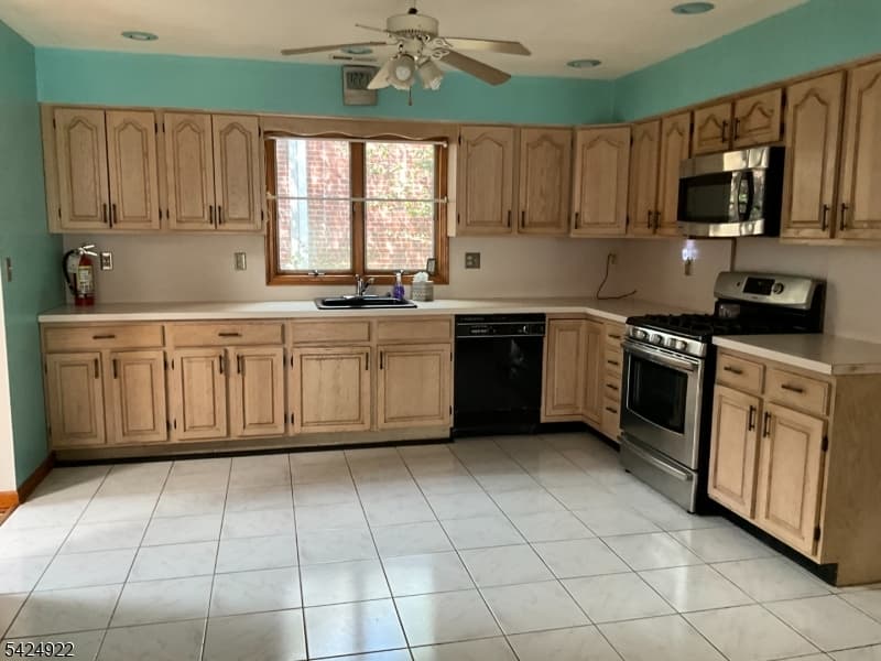 910 Orchard Ter, Linden City, Union photo 4