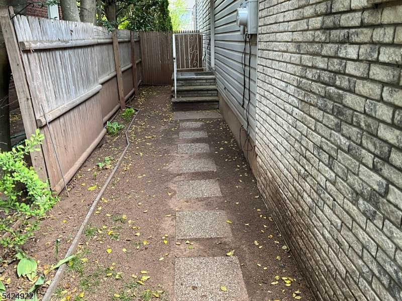 910 Orchard Ter, Linden City, Union photo 9