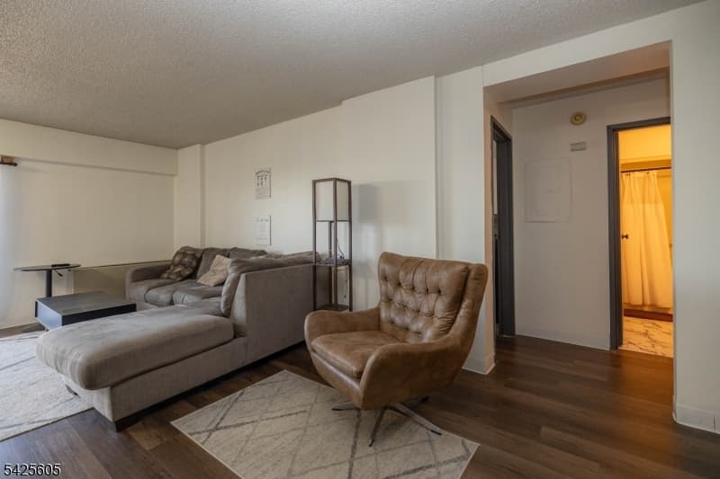 10 N Wood Ave, Linden City, Union photo 6