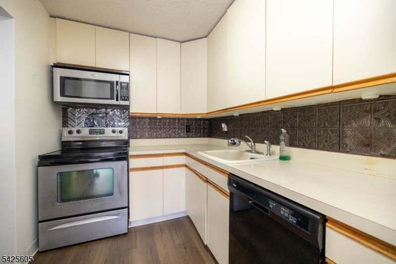 10 N Wood Ave, Linden City, Union photo 8