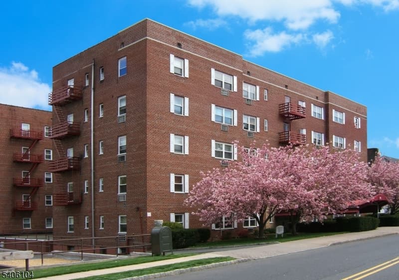 18 Springfield Ave, Cranford Twp., Union