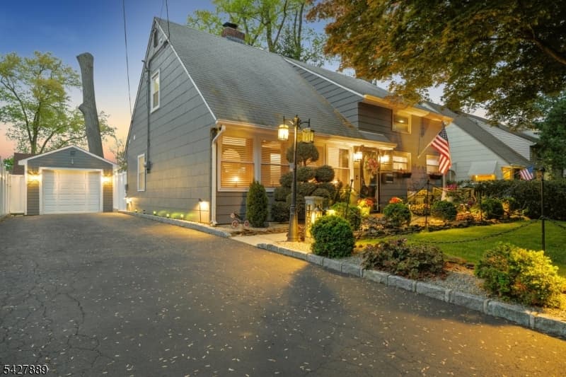 1169 Briarcliff, Rahway City, Union