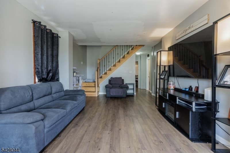 627 Van Buren Ave, Linden City, Union photo 11