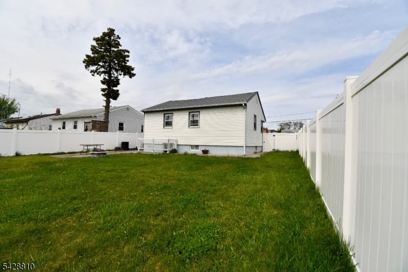 831 Smith St, Linden City, Union photo 4