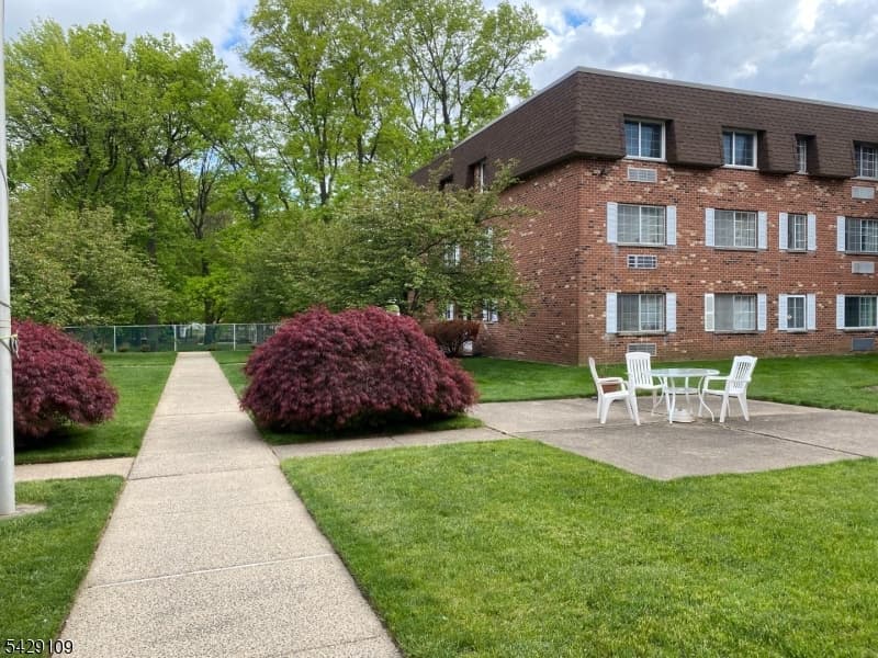 255 Tucker Ave, Union Twp., Union photo 12