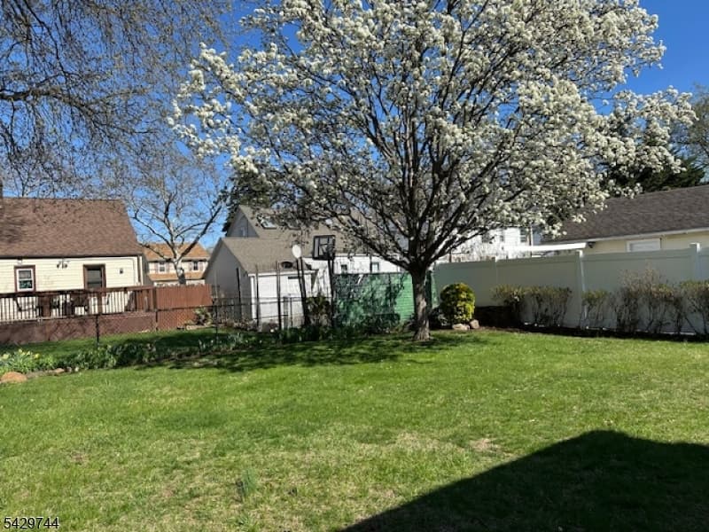 1075 Thomas St, Hillside Twp., Union photo 17