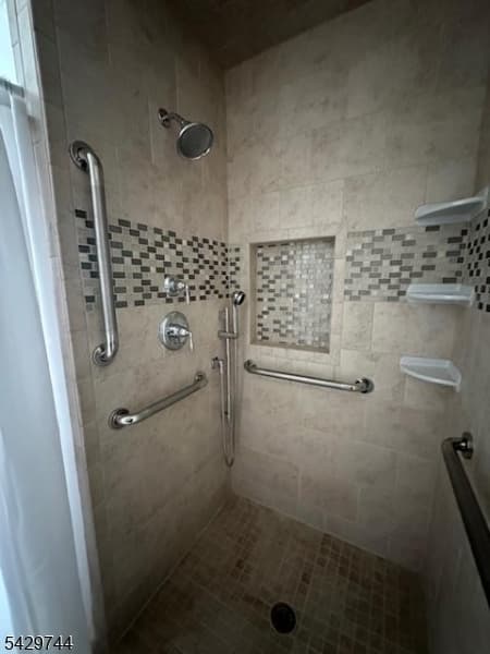 1075 Thomas St, Hillside Twp., Union photo 8