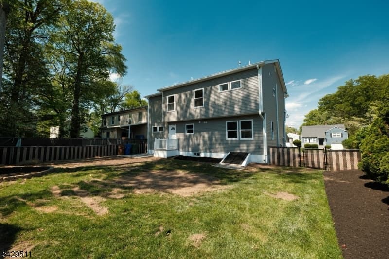 2815 N Wood Ave, Linden City, Union photo 11
