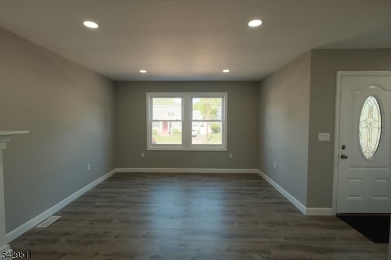 2815 N Wood Ave, Linden City, Union photo 18