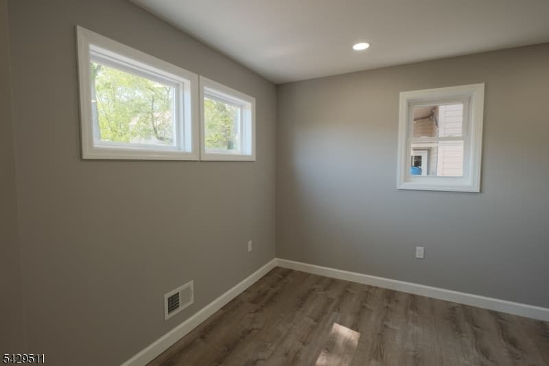 2815 N Wood Ave, Linden City, Union photo 21