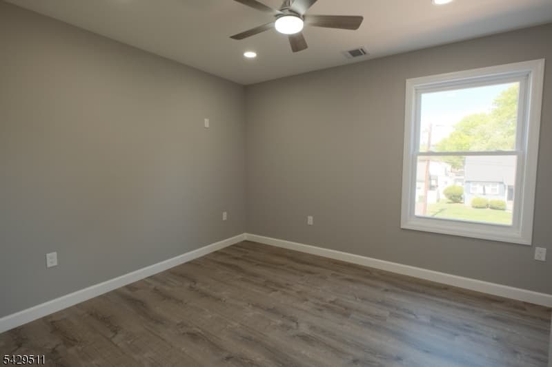 2815 N Wood Ave, Linden City, Union photo 25