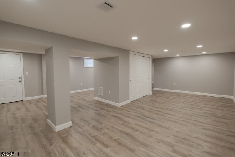 2815 N Wood Ave, Linden City, Union photo 32