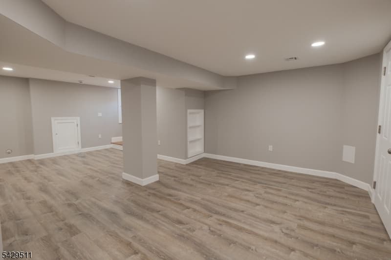 2815 N Wood Ave, Linden City, Union photo 33