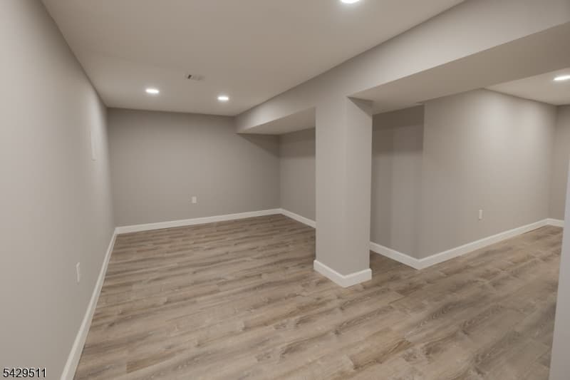 2815 N Wood Ave, Linden City, Union photo 34