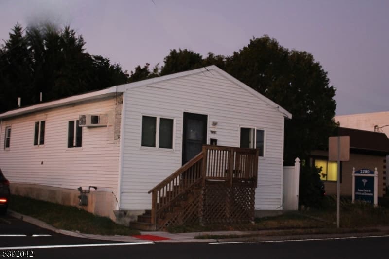 2282 Springfield Ave, Union Twp., Union photo 4