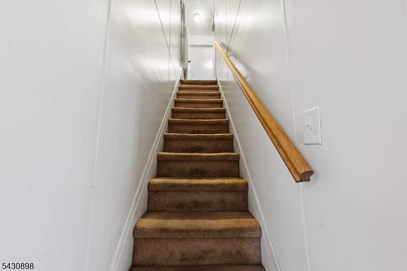 632 Millers Ln, Rahway City photo 11