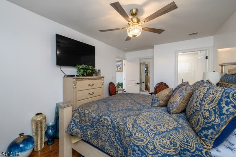 1019 Bishop Evans Way, Linden City, Union photo 18
