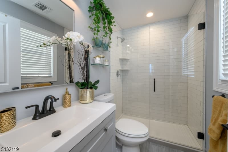 1019 Bishop Evans Way, Linden City, Union photo 19