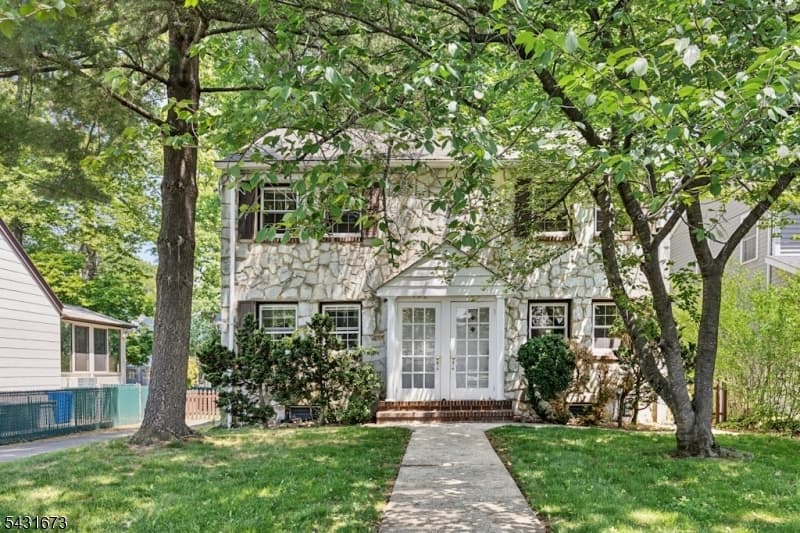 106 Gallows Hill Rd, Cranford Twp., Union