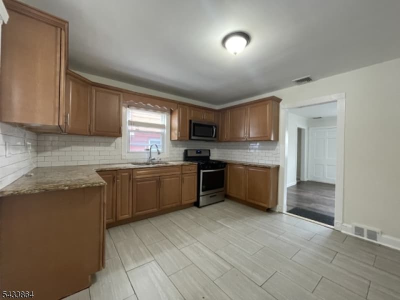 1584 Walker Ave, Union Twp., Union photo 10