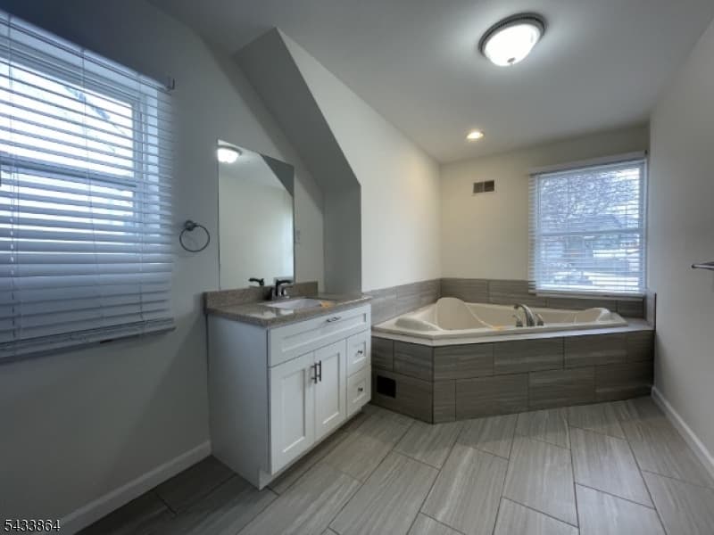 1584 Walker Ave, Union Twp., Union photo 18