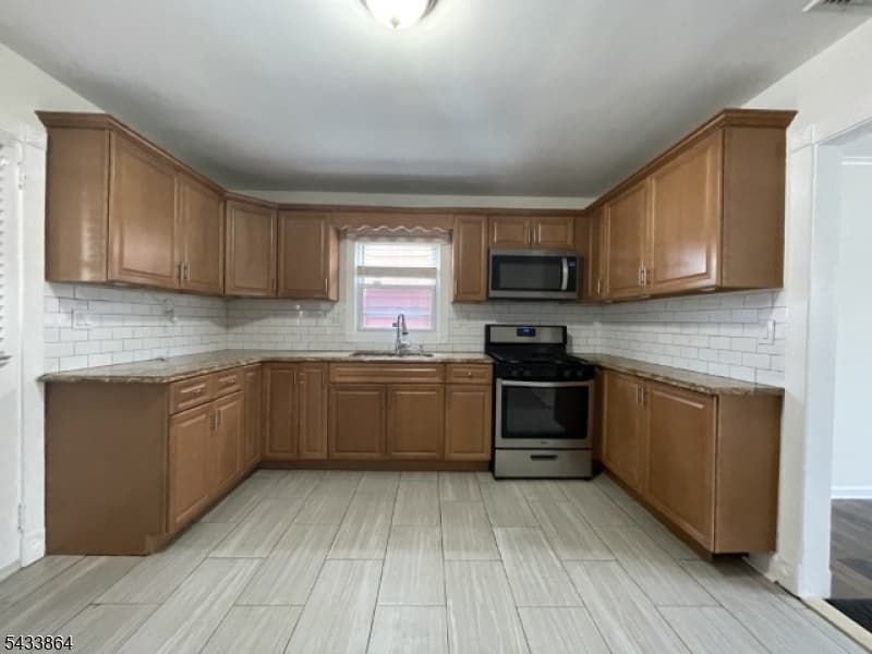 1584 Walker Ave, Union Twp., Union photo 9