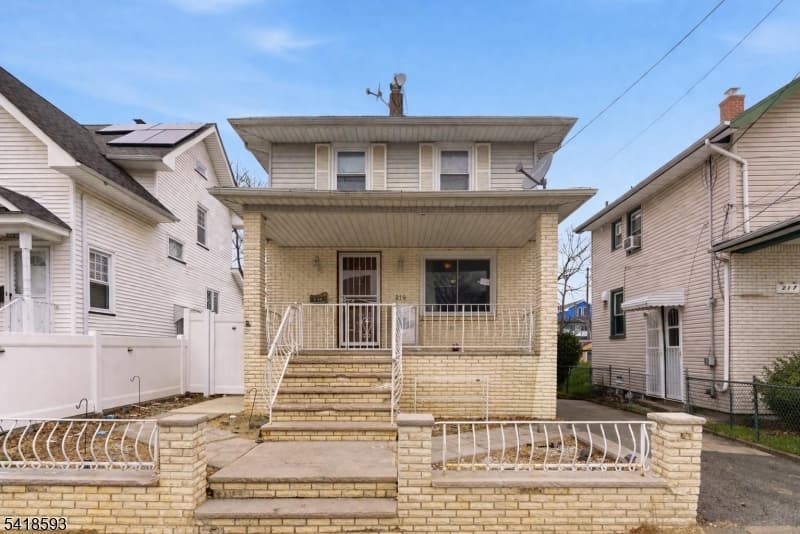 219 Hollywood Ave, Hillside Twp.