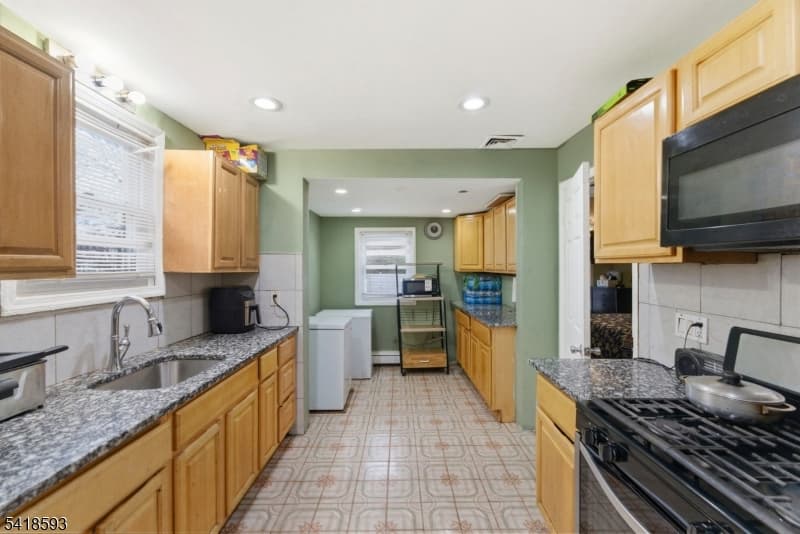 219 Hollywood Ave, Hillside Twp. photo 2
