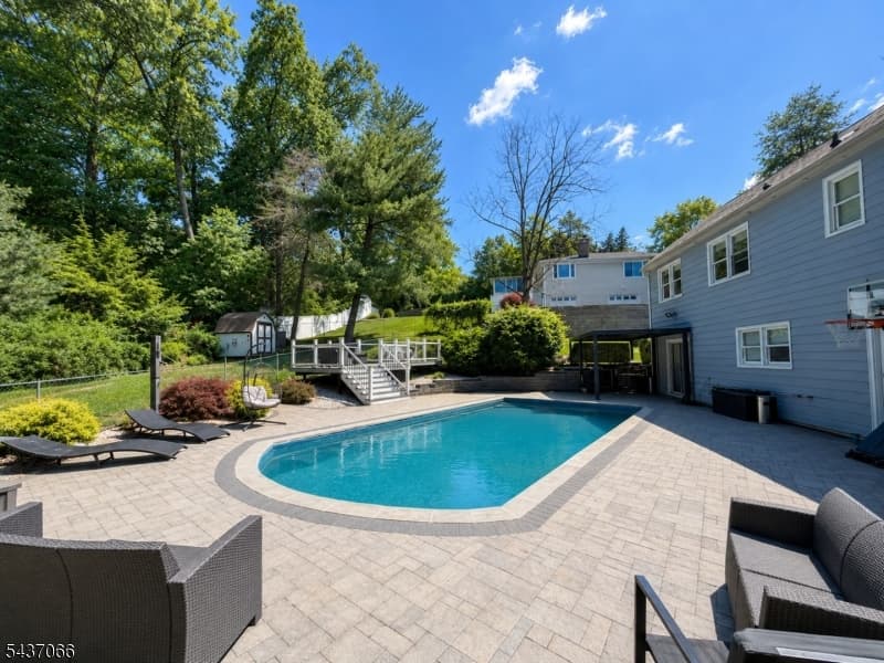 1626 Larkspur Dr, Mountainside Boro, Union photo 16