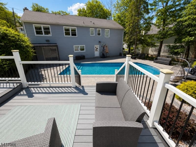 1626 Larkspur Dr, Mountainside Boro, Union photo 18