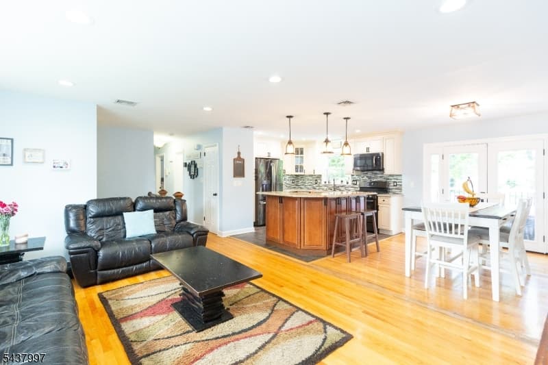 411 Lum Ave, Union Twp., Union photo 8