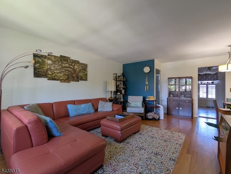9 West Ct, Westfield Town, Union photo 3