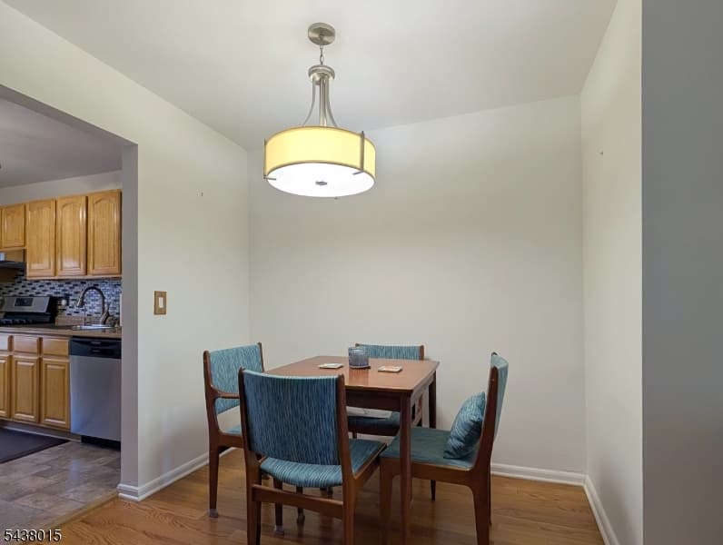 9 West Ct, Westfield Town, Union photo 6
