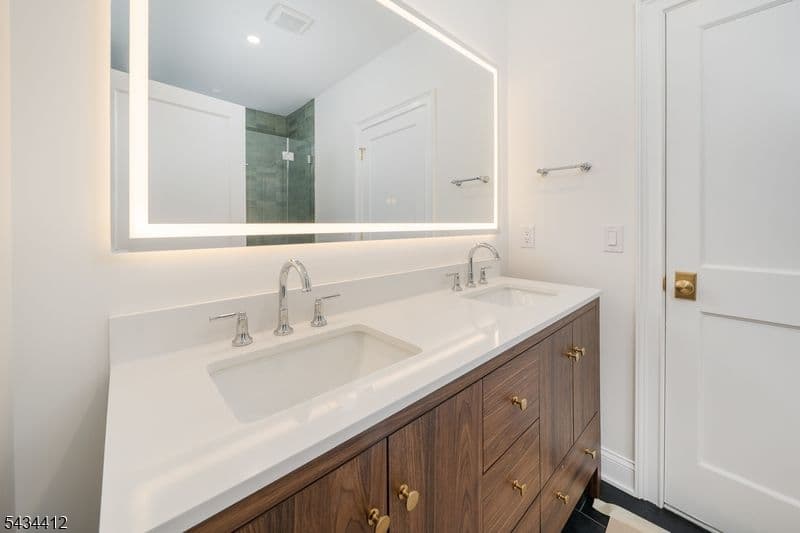14 Holmes Oval, New Providence Boro, Union photo 8
