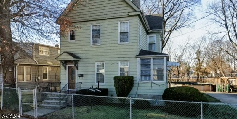 872 Leesville Ave, Rahway City, Union