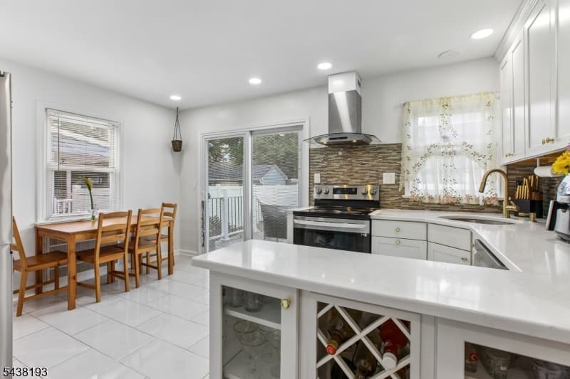 277 Orchard St, Rahway City, Union photo 2