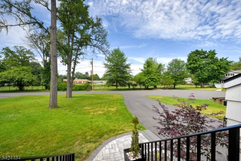 305 Buttfield Dr, Plainfield City, Union photo 10